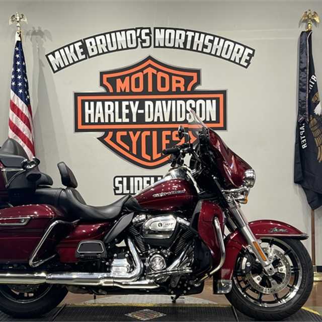 2017 Harley-Davidson Touring Ultra Limited Featured