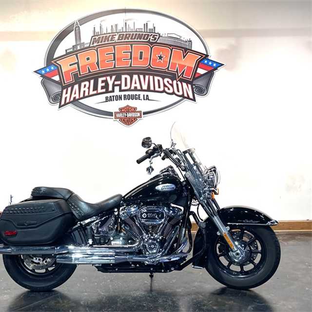 2022 Harley-Davidson Heritage Classic Featured