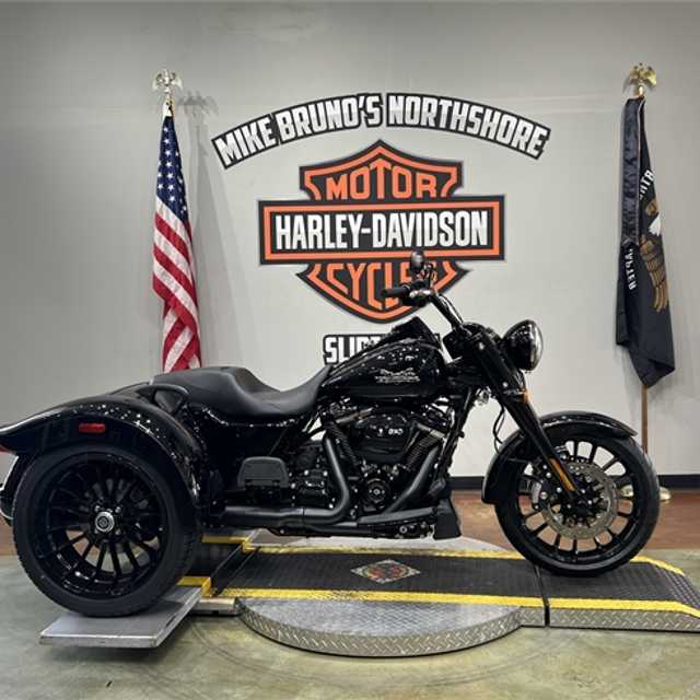 2024 Harley-Davidson Freewheeler